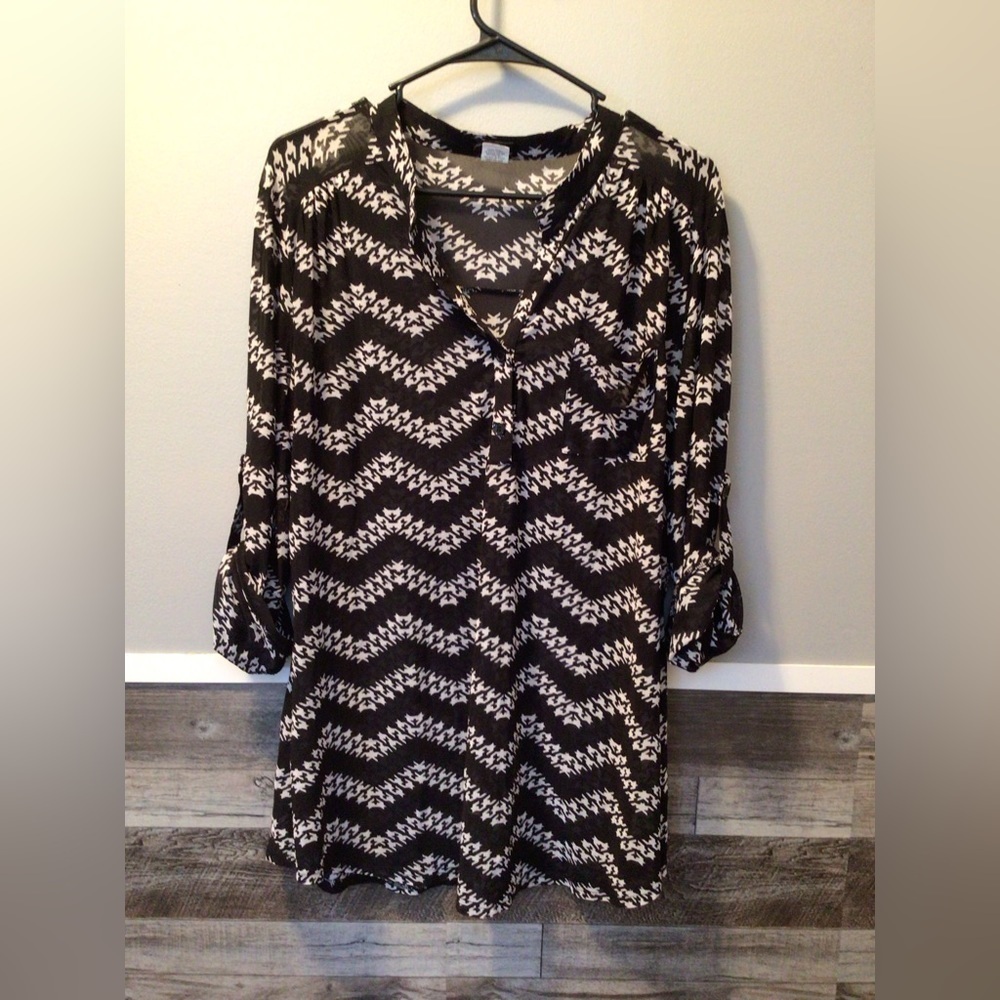 2x Black and white shear top (0059)